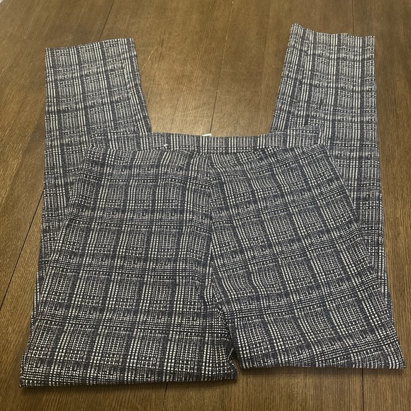 Jules & Leopold Black and White Cropped Pants - Picture 2 of 4